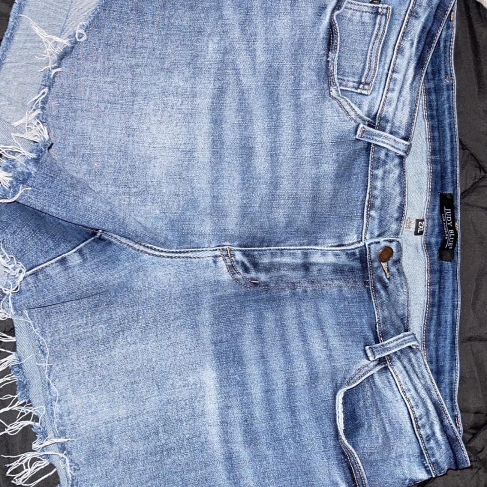 Women’s shorts & Jeans